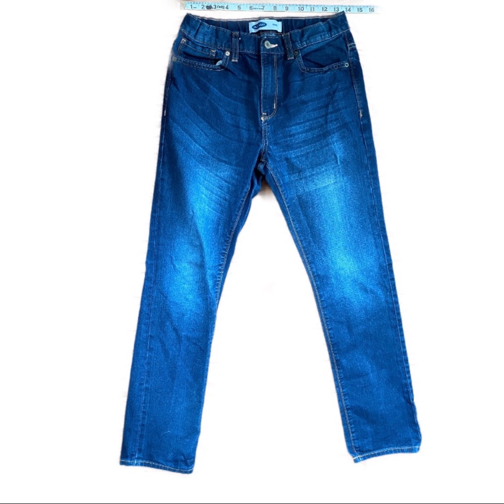 Mid-Rise medium washed skinny jeans